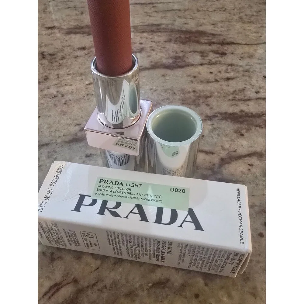 Prada Light Refillable Lipstick in U020 Rosso NIB